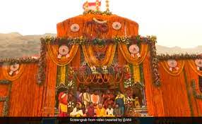 केदारनाथ के बाद खुले बद्रीनाथ धाम के कपाट, उमड़ा भक्तों का सैलाब