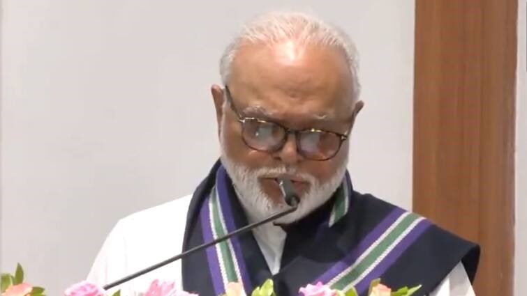 महाराष्ट्र में मंत्रिमंडल का विस्तार, छगन भुजबल ने ली मंत्रीपद की शपथ 