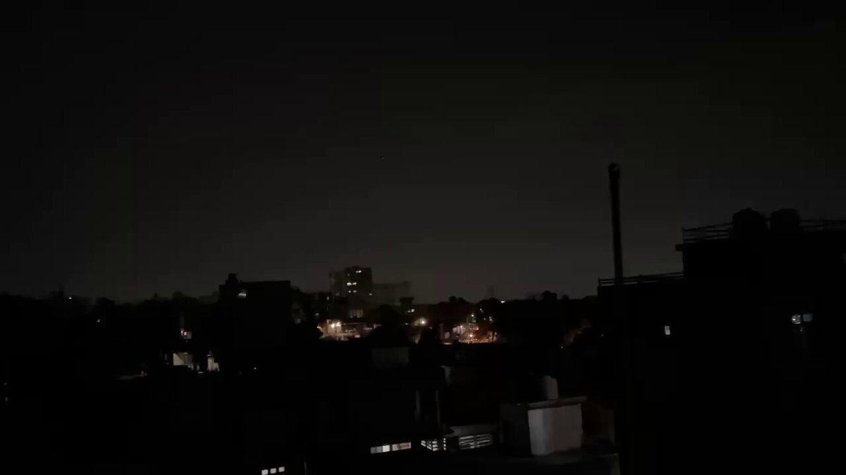 पाक का जम्मू-कश्मीर, पंजाब, राजस्थान के कई शहरों पर ड्रोन हमला 