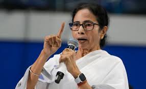 ईवीएम गड़बड़ी पर ममता बोलीं- 'छेड़छाड़ हुई तो जीने-मरने की लड़ाई' 