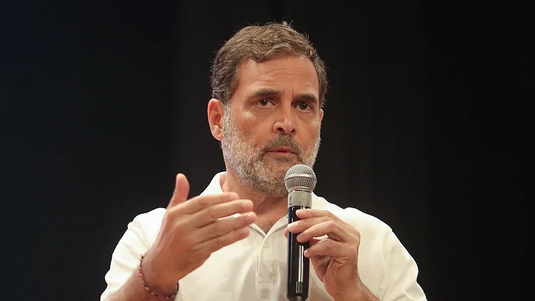 इंडिया ब्लॉक का प्रदर्शन: राहुल बोले- धमकियों-गुंडागर्दी के खिलाफ लड़ेंगे